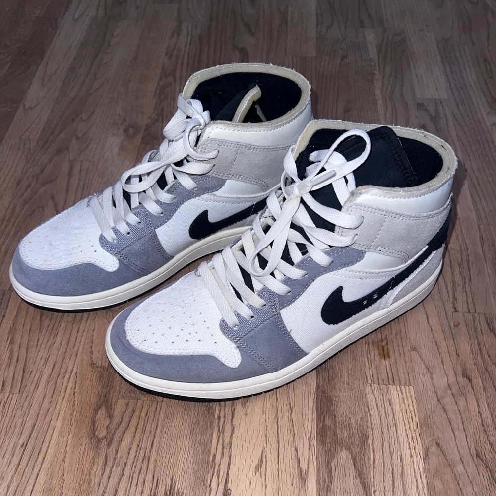 Nike Air Jordan 1 Mid SE Craft
